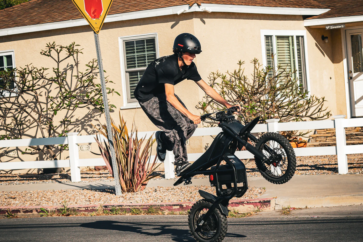 Last chance | GT54 Pro Electric Mini Motorbike for Teenagers & Adults