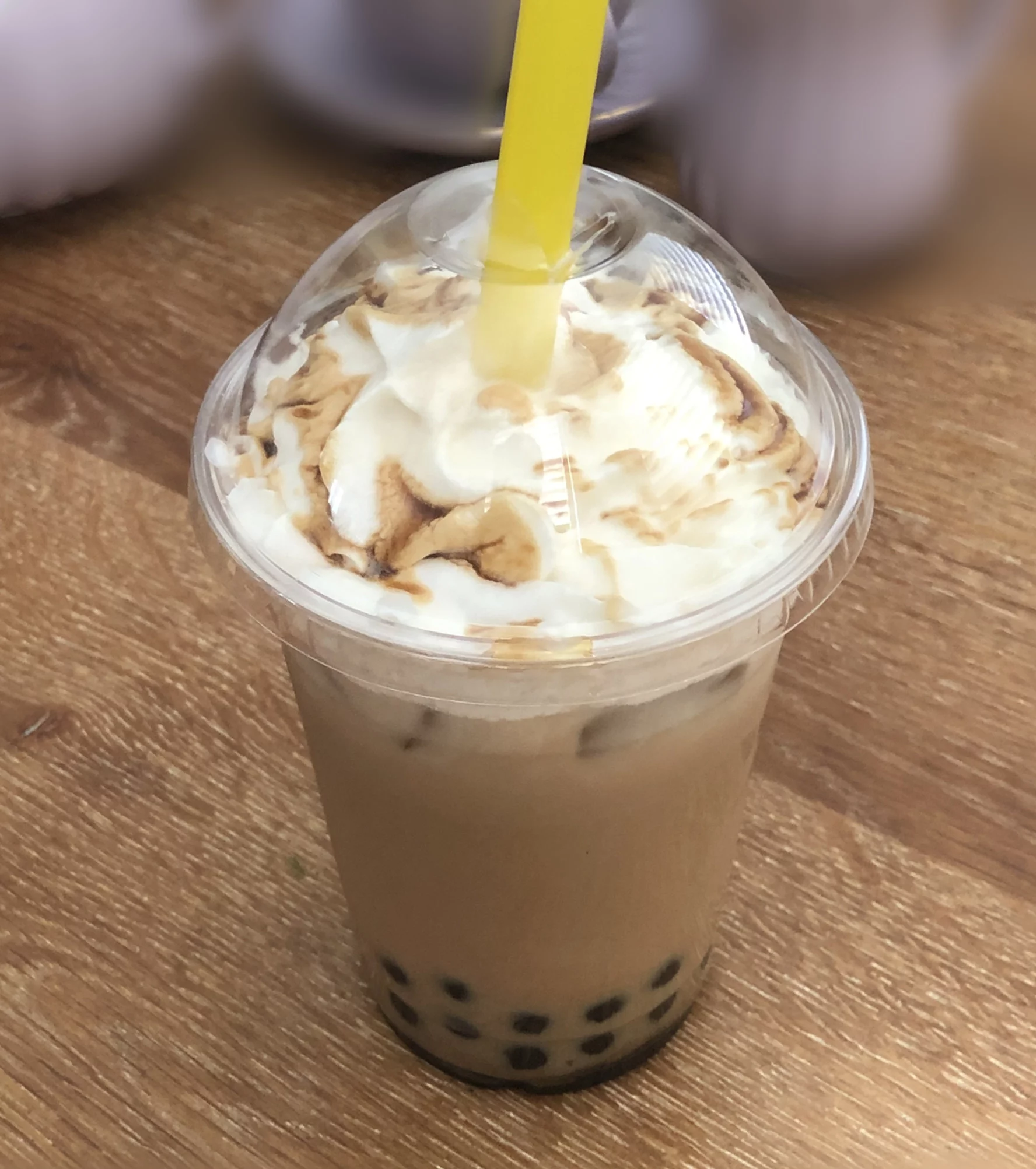 4U'LIFE 16 oz. Crystal-Clear PET Plastic Cold Cups, Beverage Cups With Dome Lids-With Straw Slot-18 Sets - Curated Treasures Market