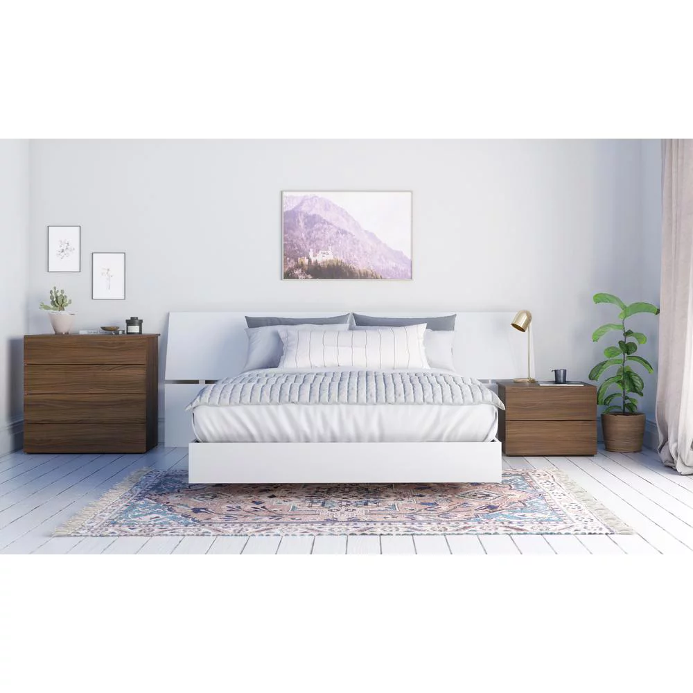 Nesta 4 Piece Queen Size Bedroom Set  Walnut and White