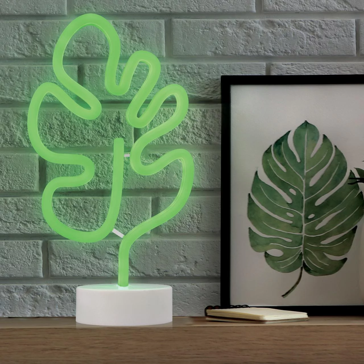 Xtreme Lit 6.5 x 12.25 Neon Monstera Leaf Lamp, Indoor Novelty Plastic Tabletop Sign - Curated Treasures Market