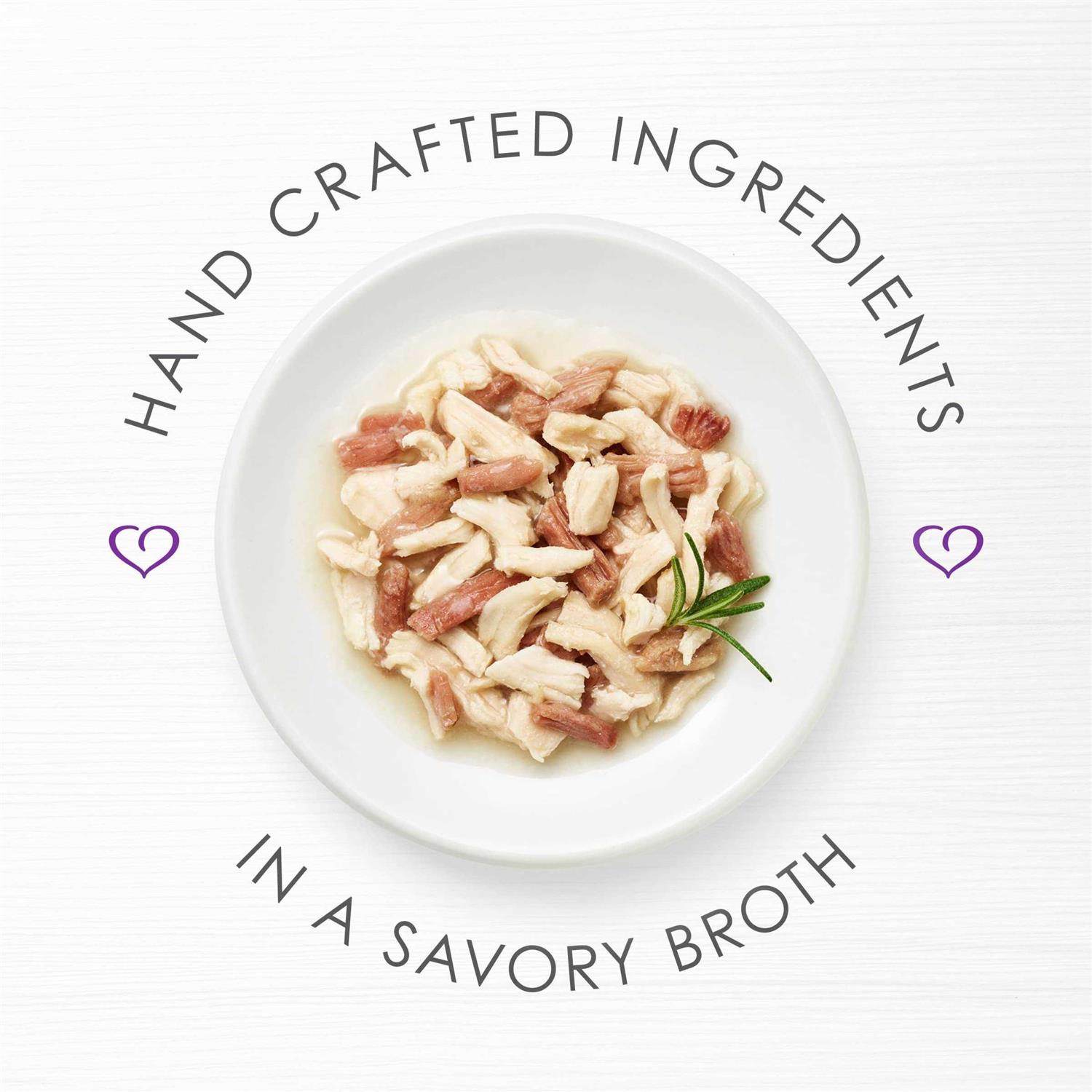 Fancy Feast Appetizers Grain-Free White Meat Chicken & Shredded Beef Appetizer in Savory Broth Wet Cat Food