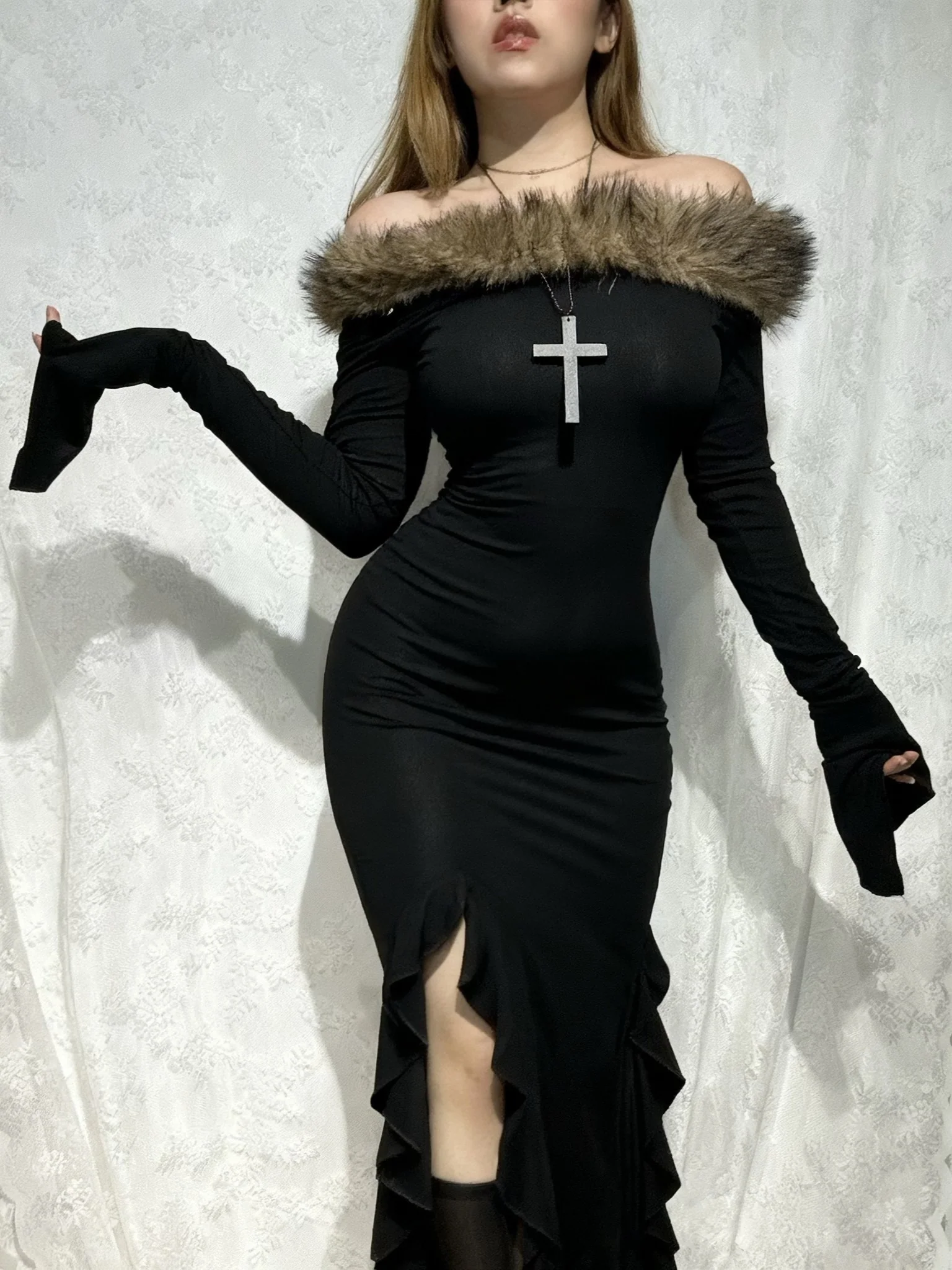 Midnight Off-Shoulder Black/Maroon Tassel Fur Maxi Dress – Detachable Fur Trim