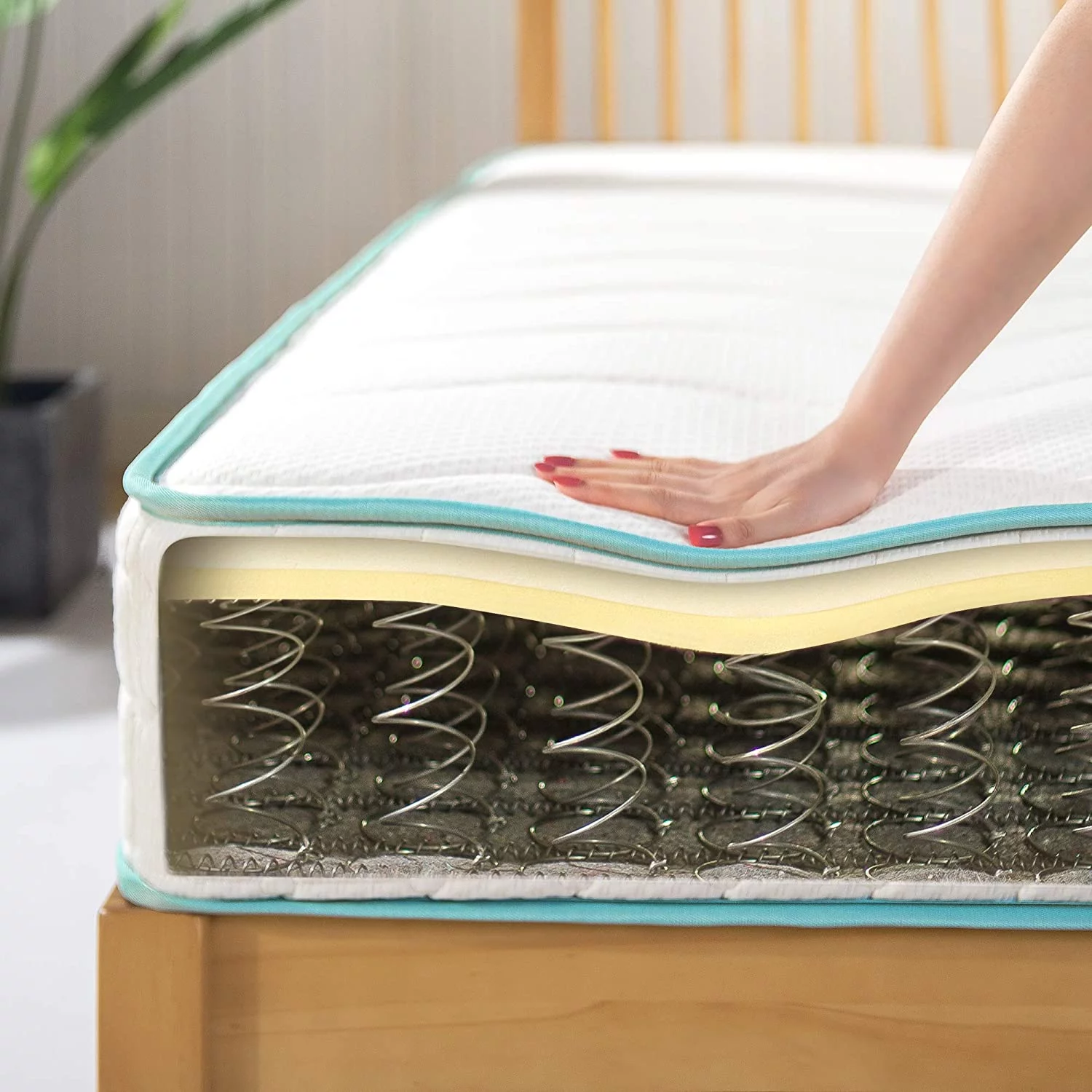 Zinus 6 Tight Top Spring Mattress, Innerspring Mattress, Mattress-in-a-Box Adult, Queen