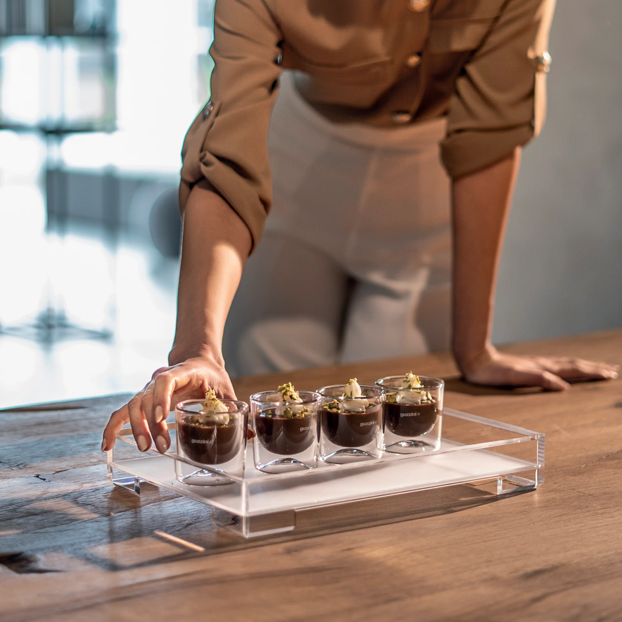 ESSENCE L tray Transpanent