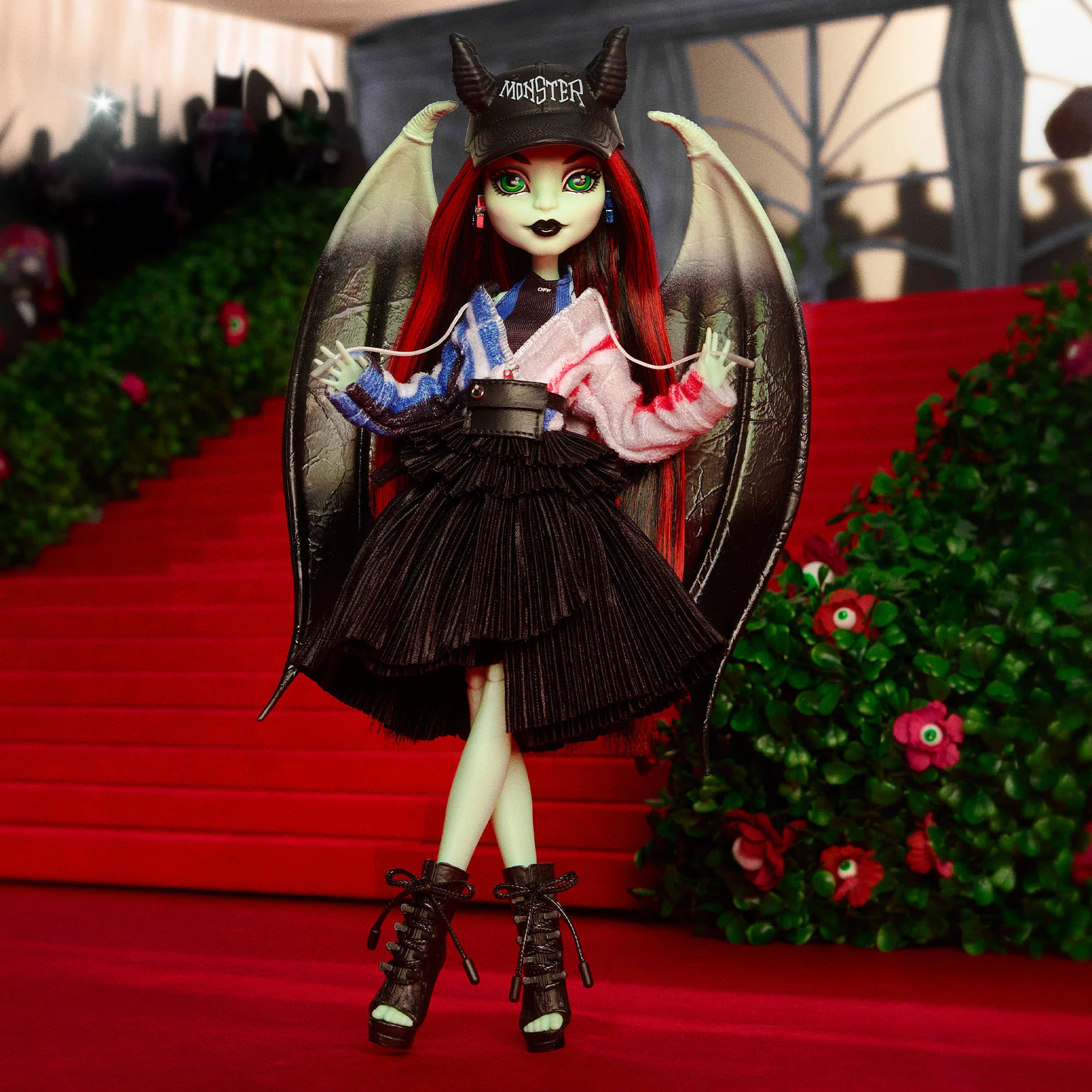 Off-White? c/o Monster High Raven Rhapsody Doll