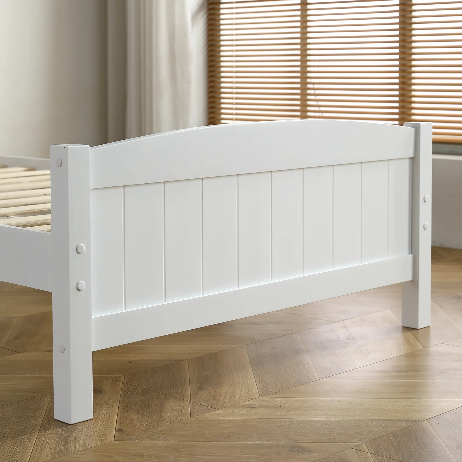 Twin Pine Single-Layer Core Vertical Stripe Full-Board Curved Bed Head With The Same Bed Foot White Wooden Bed(Alternate code: 58465471)