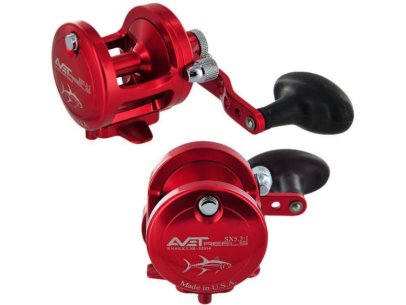 Avet Casting Reel - Gold