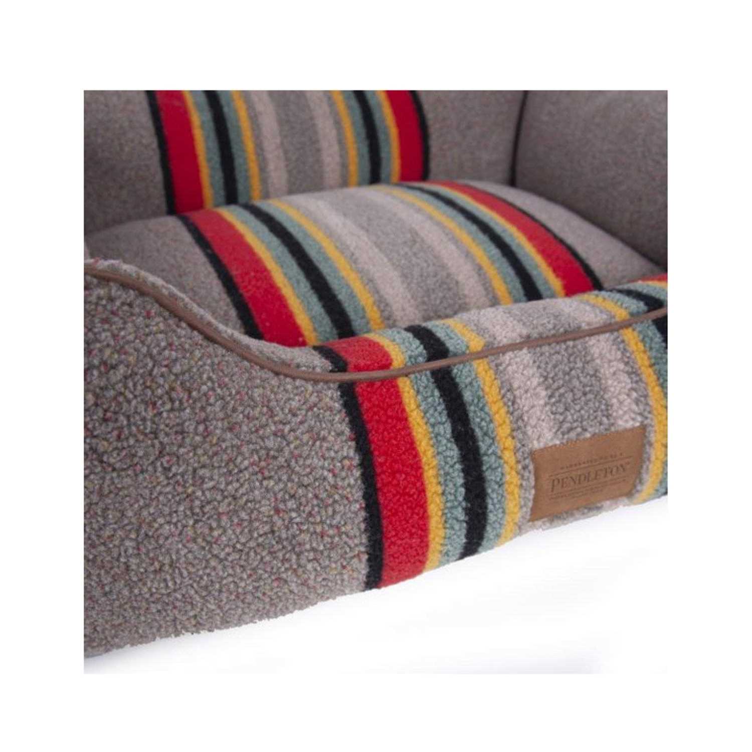 Pendleton Dog Bed Vintage Camp Kuddler