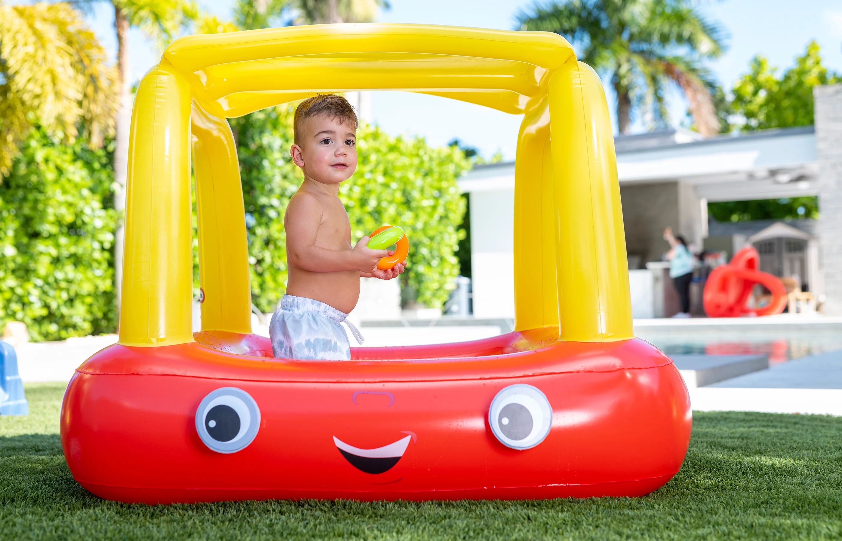 Little Tikes Cozy Coupe Sun-Shade Inflatable Kiddie Pool