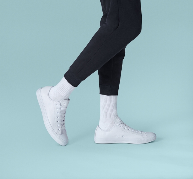 Men's Converse Chuck Taylor All Star Leather Canvas Shoes White | 674-IQMFKP