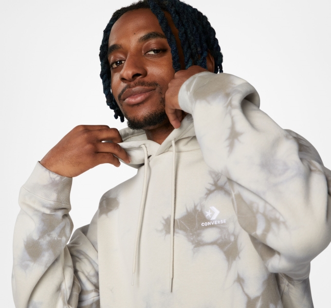 Men's Converse Go-To Star Chevron Washed Standard Fit Hoodie Light Beige | 621-ZMSFWO