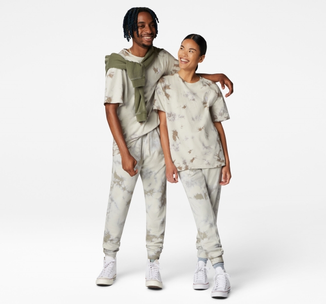 Men's Converse Go-To Star Chevron Washed Standard Fit T Shirts Light Beige | 019-BGEAFW