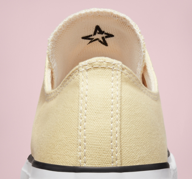 Women's Converse Chuck Taylor All Star Lift Seasonal Platform Low Tops Lemon / Black / White | 195-KLWRIC