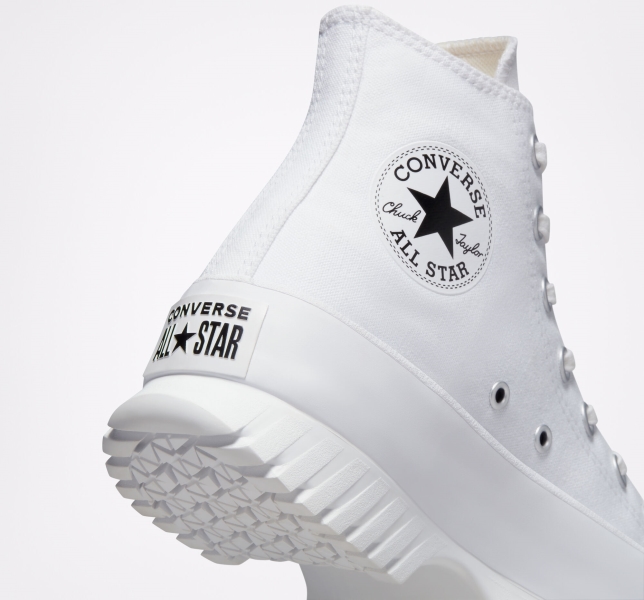 Women's Converse Chuck Taylor All Star Lugged 2.0 Boots White / Black | 706-SKNDHQ