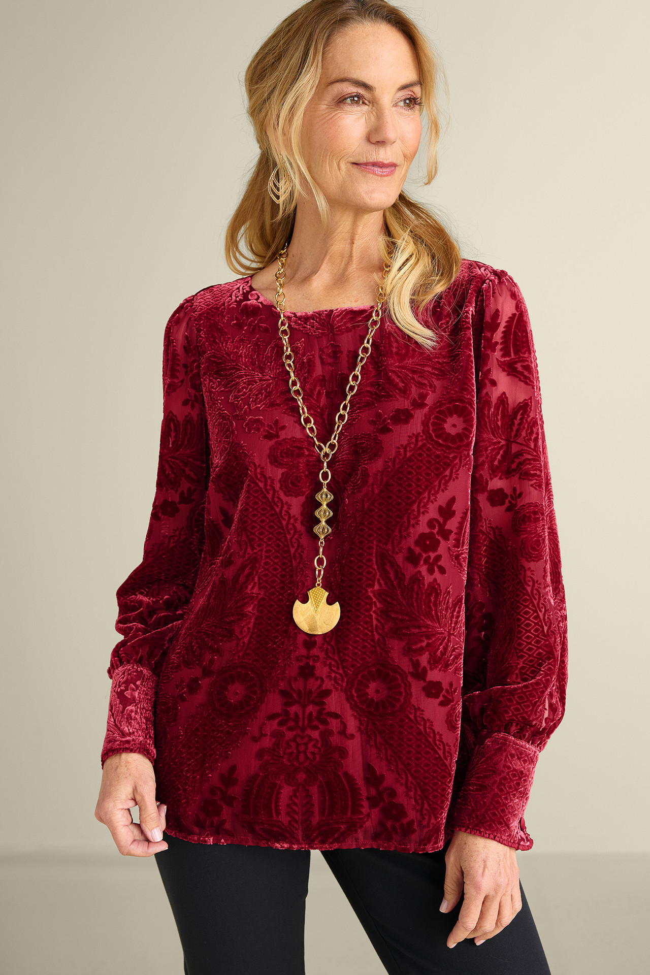 Vanetta Velvet Top