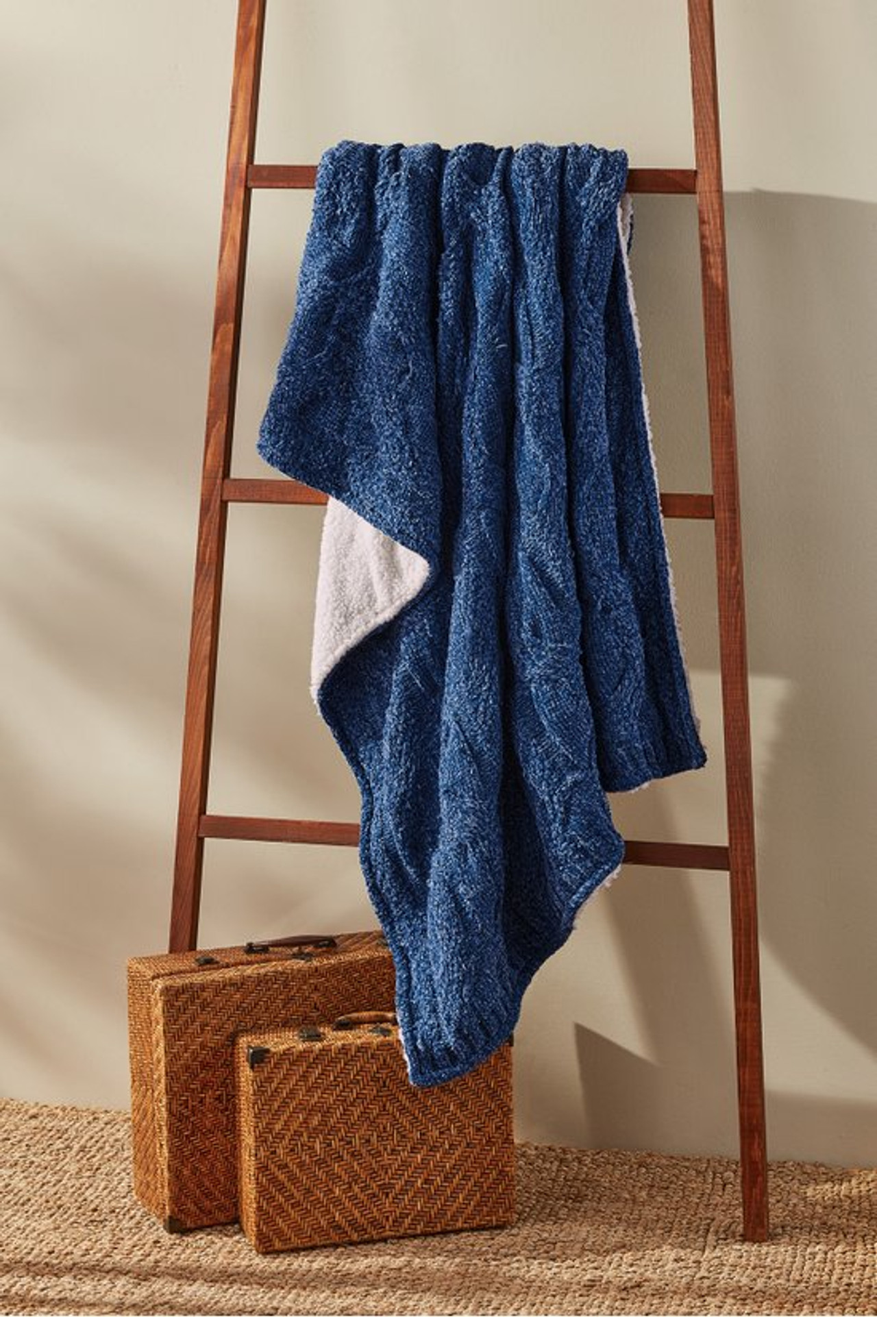 Cecilia Chenille Throw
