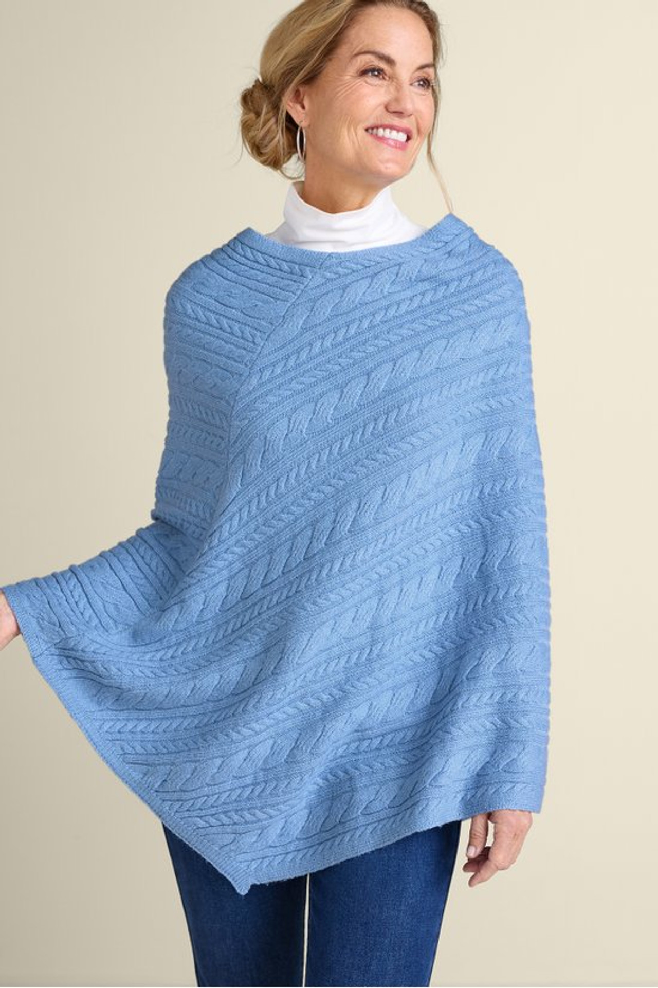 Aren Cable Poncho