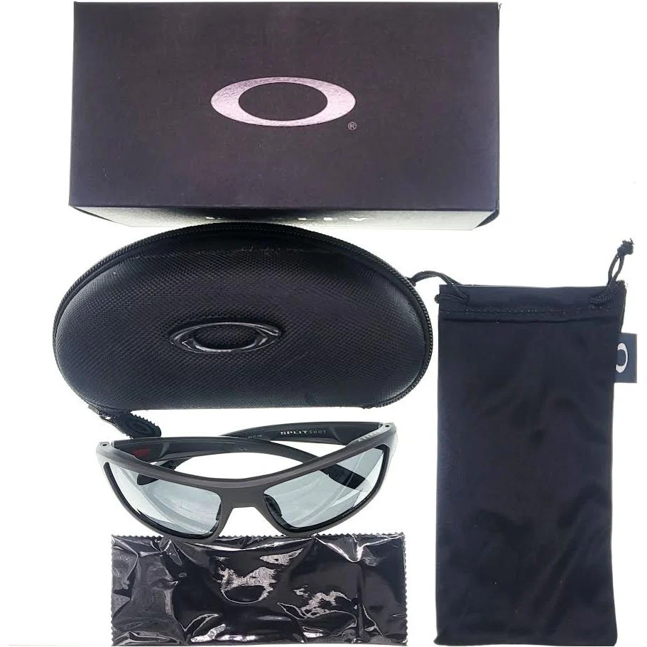 Oakley Splitshot Prizm Sapphire Iridium Polarized Lenses Matte Carbon Frame