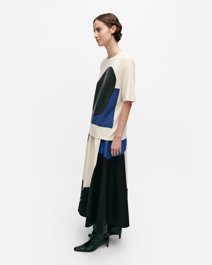 Kollaasi Kivi N?kee Unta