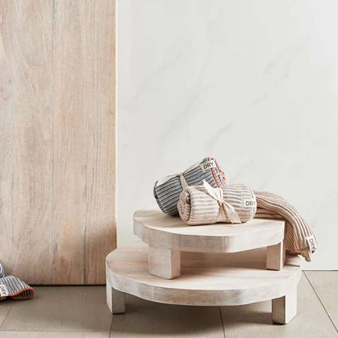 Footed Pedestal Board