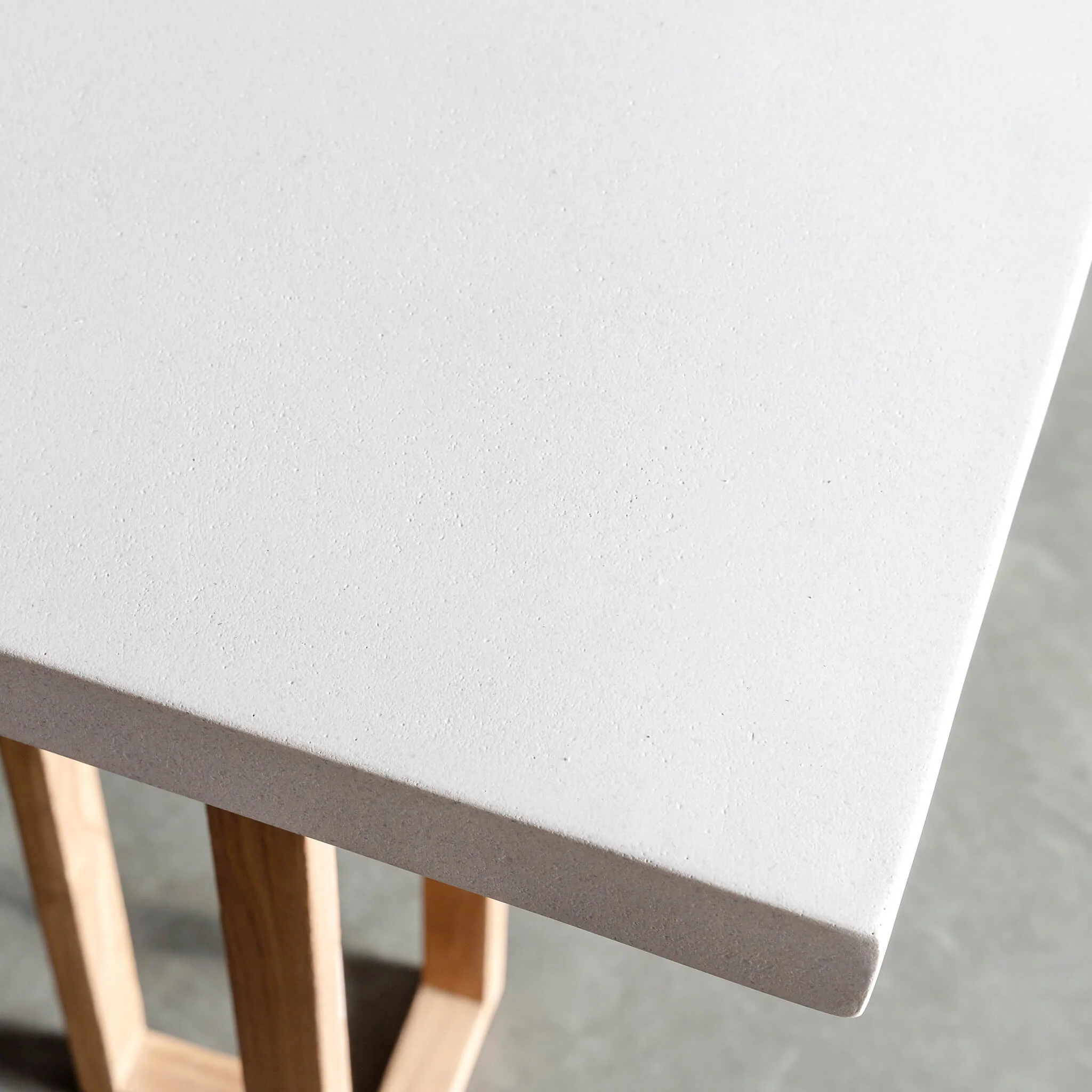 ARIA HALMSTAD DINING TABLE  |  BIANCO CIMENT + TEAK LEGS  |  220CM