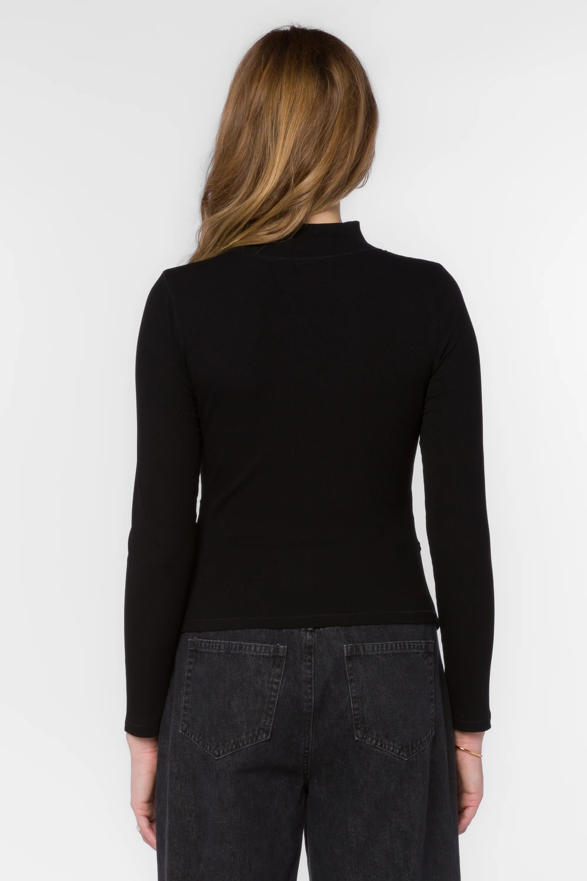 Kamari Black Top