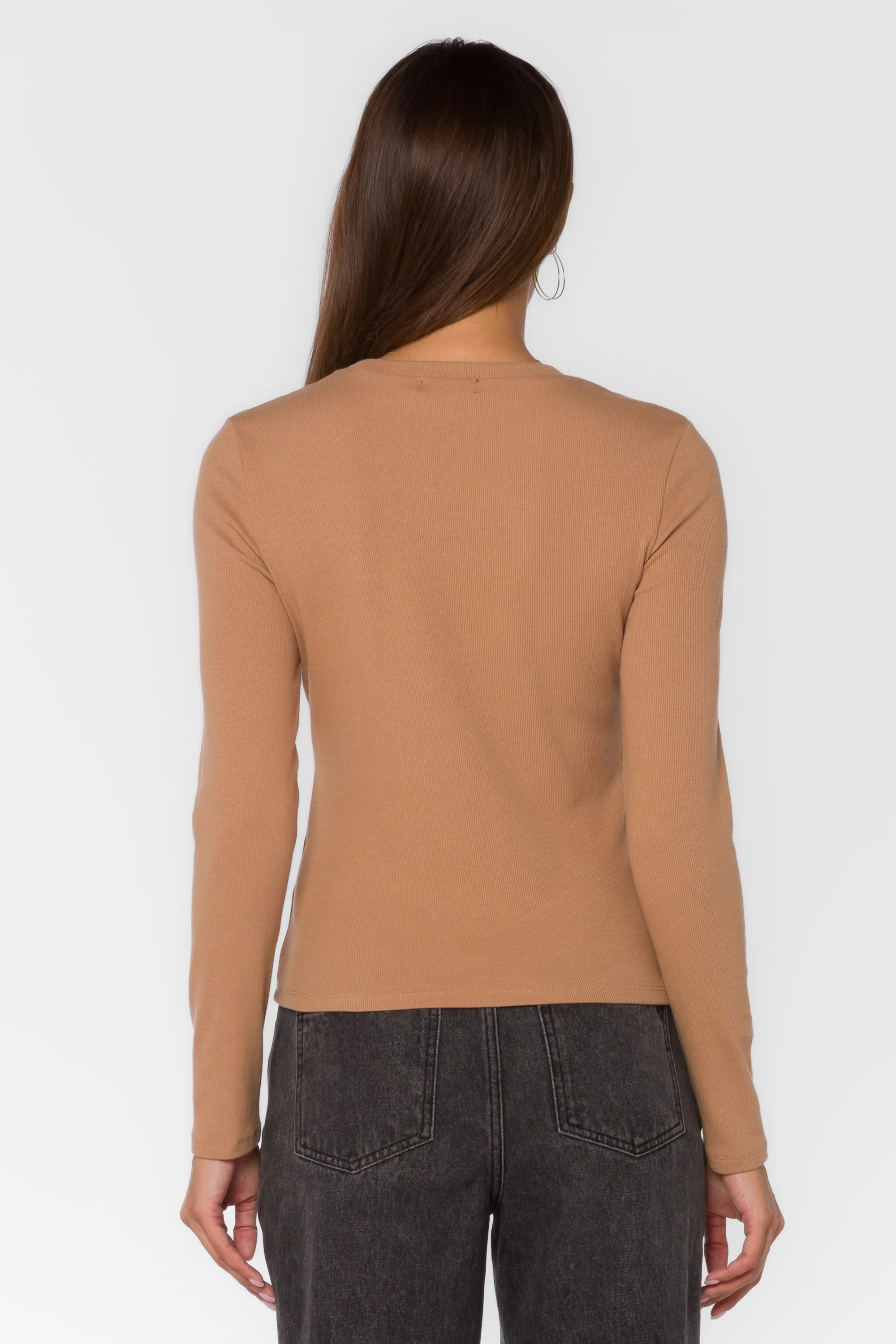 Kuri Taupe Tee