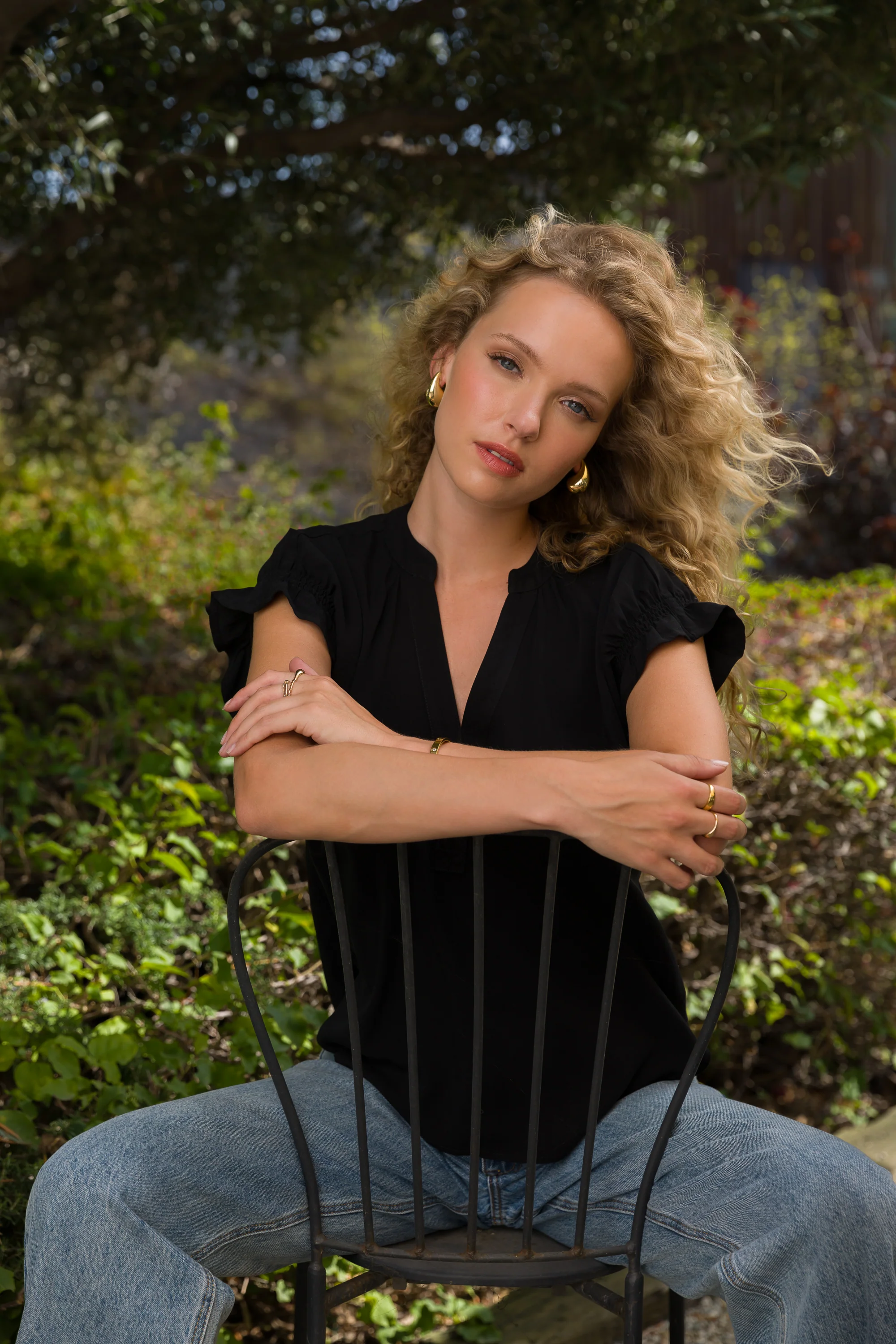 Avery Black Top