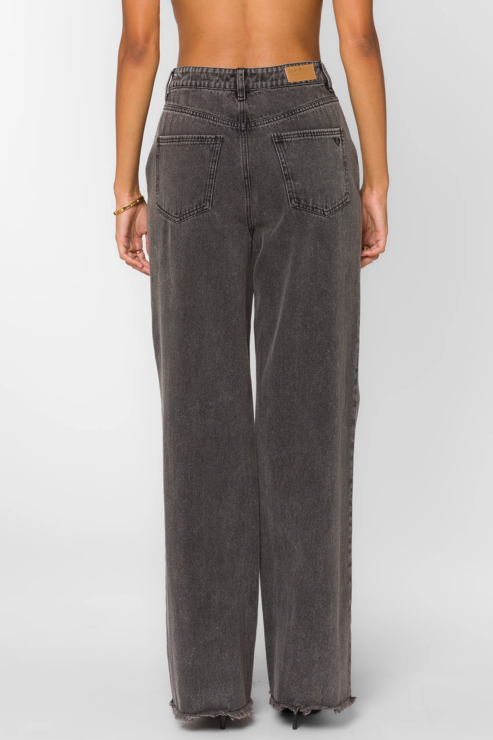 Nakita Grey Rinse Jeans