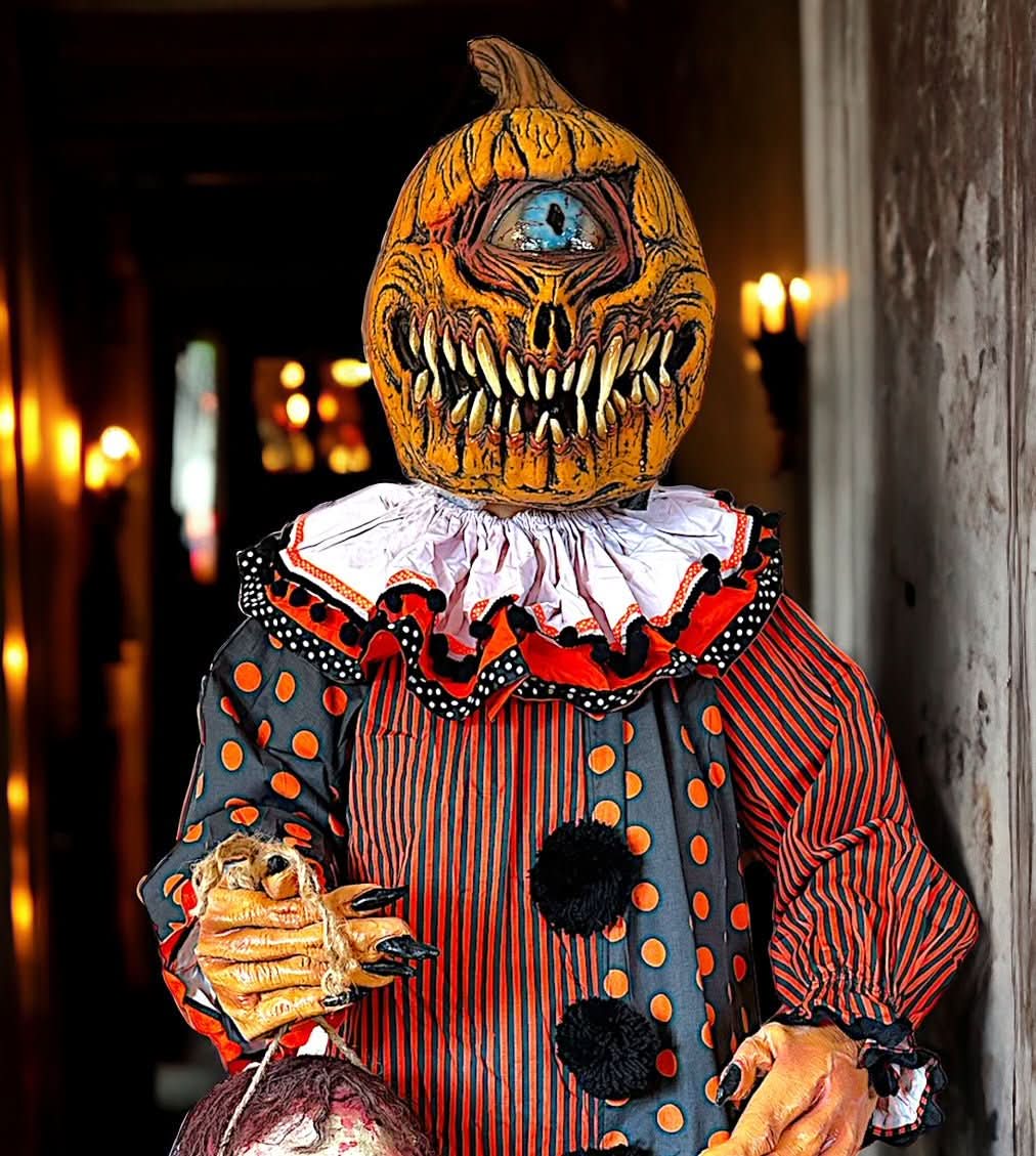 “Pumpkin Watcher