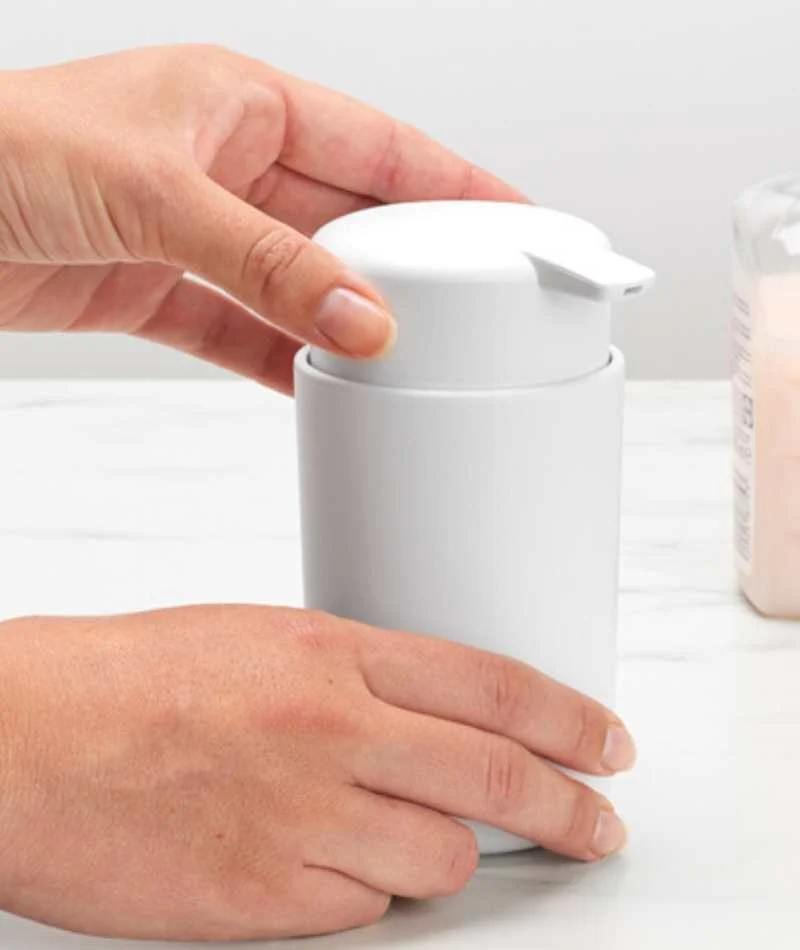 Distributore di sapone per il bagno