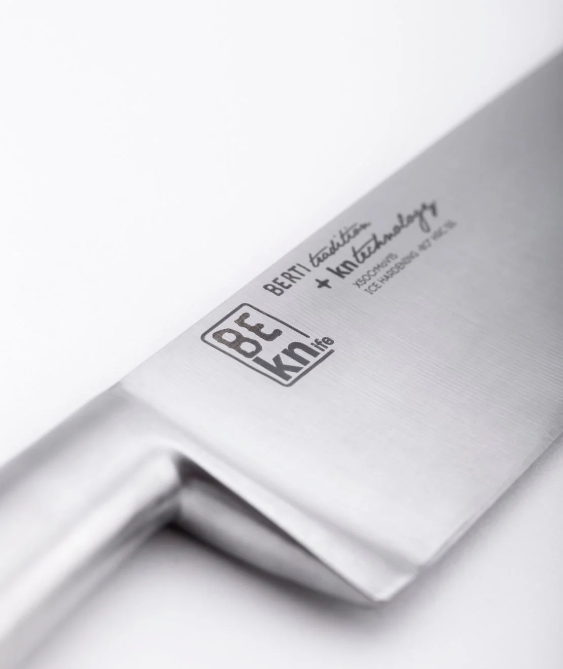 Coltello per agrumi e pomodori