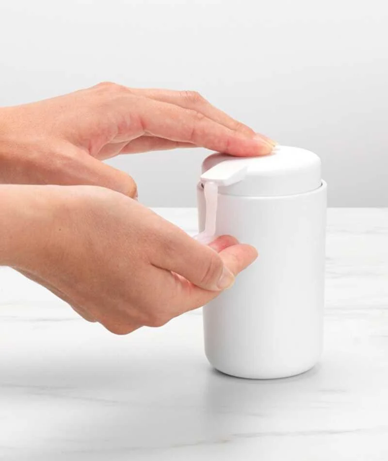 Distributore di sapone per il bagno