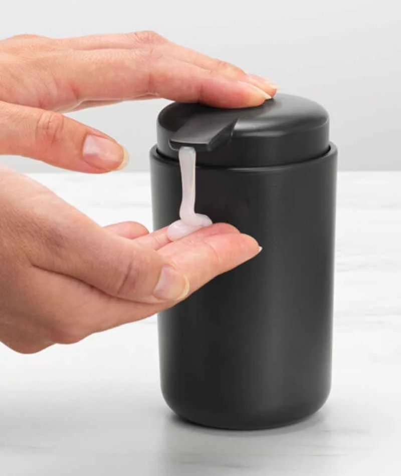 Distributore di sapone per il bagno