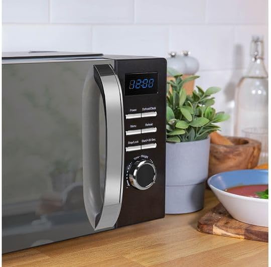 RUSSELL HOBBS RHMD830MB Kompakte Solo-Mikrowelle, Schwarz