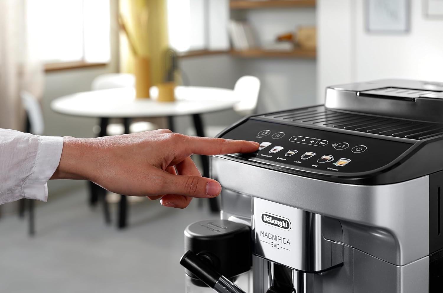 De'Longhi Magnifica Evo ECAM 292.81.B Kaffeevollautomat mit LatteCrema Milchsystem, 7 Direktwahltasten für Cappuccino, Espresso und weitere Kaffeespezialitten, 2-Tassen-Funktion, Schwarz