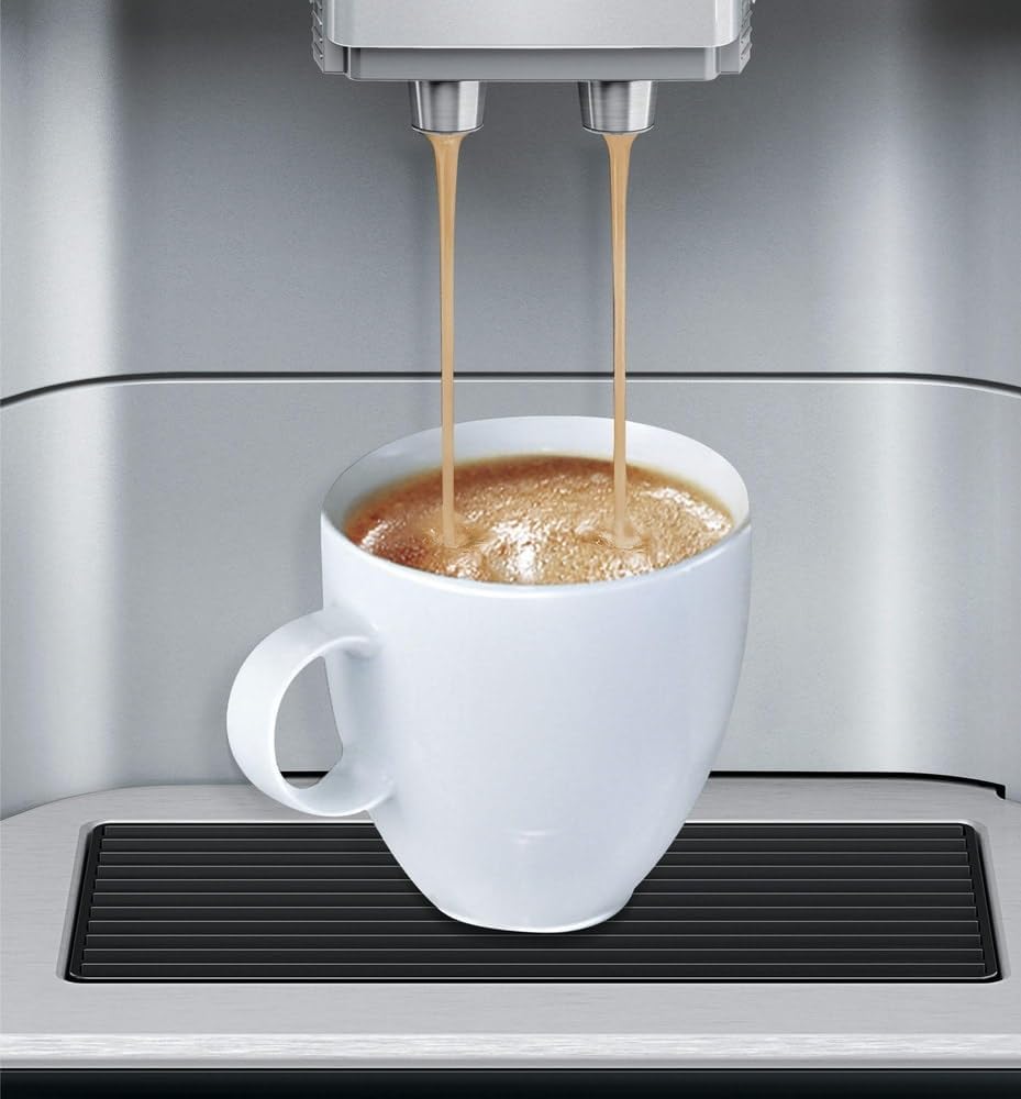 SIEMENS Kaffeevollautomat EQ6 plus s300 TE653501DE, für viele Kaffeespezialitäten, Milch-Aufschäumdüse, Keramikmahlwerk, Doppeltassenfunktion, Antikalk, automatische Dampfreinigung, 1500 W, silber
