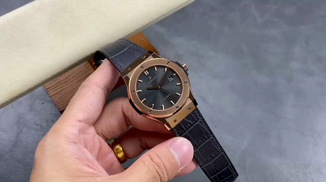 Hublot Classic Fusion 511.OX.7081.LR 45MM