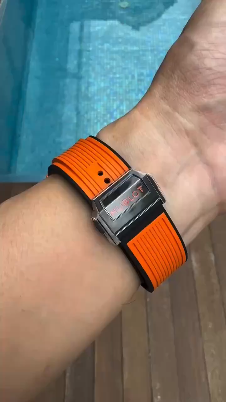 Hublot Big Bang Unico Orange Ceramic 42mm 441.CU.5910.RX