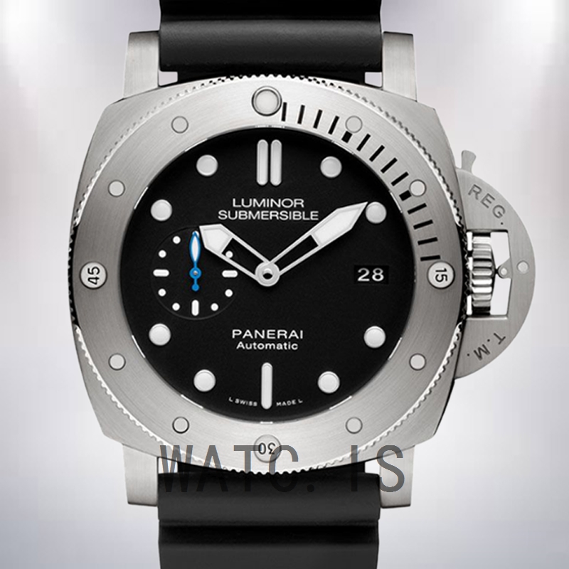 Panerai Luminor Submersible PAM00682 Men's 47mm Rubber Band