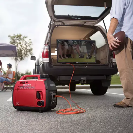 Honda EU2200i 2200-Watt Gasoline Portable Inverter Generator
