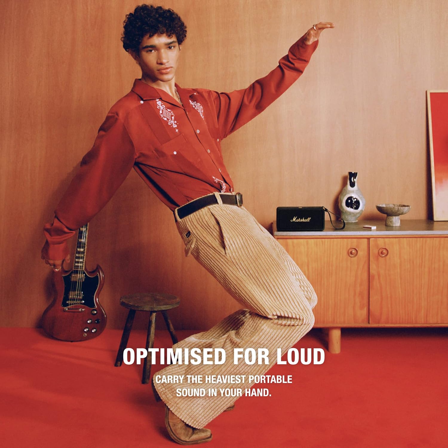 Marshall Middleton Haut-Parleur Bluetooth Portable sans Fil - 20+ Heures de Lecture Portable - Étanche IP67 - Noir & Laiton