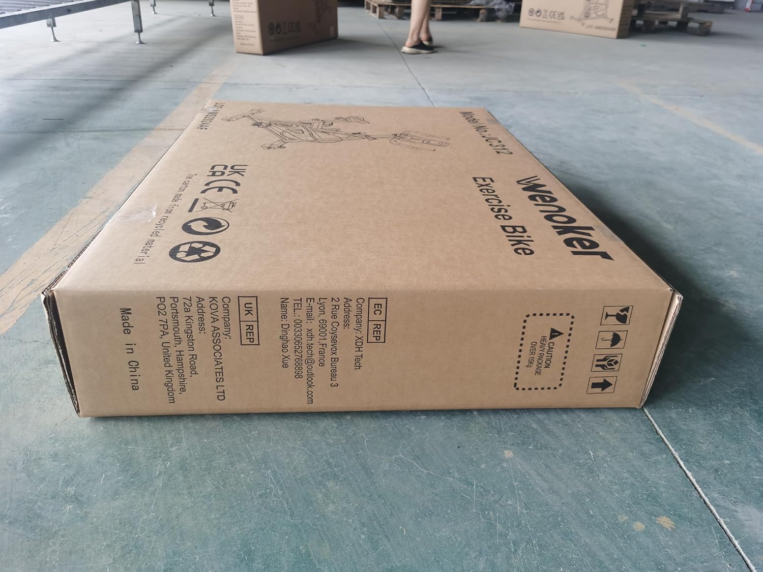 Wenoker Vélo d'Appartement Spinning, Résistance Magnétique Ajustable, Vélo d'Exercice à Siège Confortable et Écran, Entrainement Cardio Home Trainer, capacité de charge de 160 kg