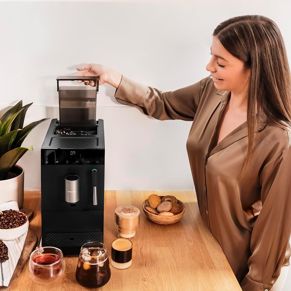 Cecotec Cafetière Compacte Superautomatique avec Cuiseur Vapeur Compact Cremmaet. 1350W, 19 Barres, Système Thermoblock, Réservoir de Grains de Café de 150gr avec Broyeur et 1,1 L d'Eau
