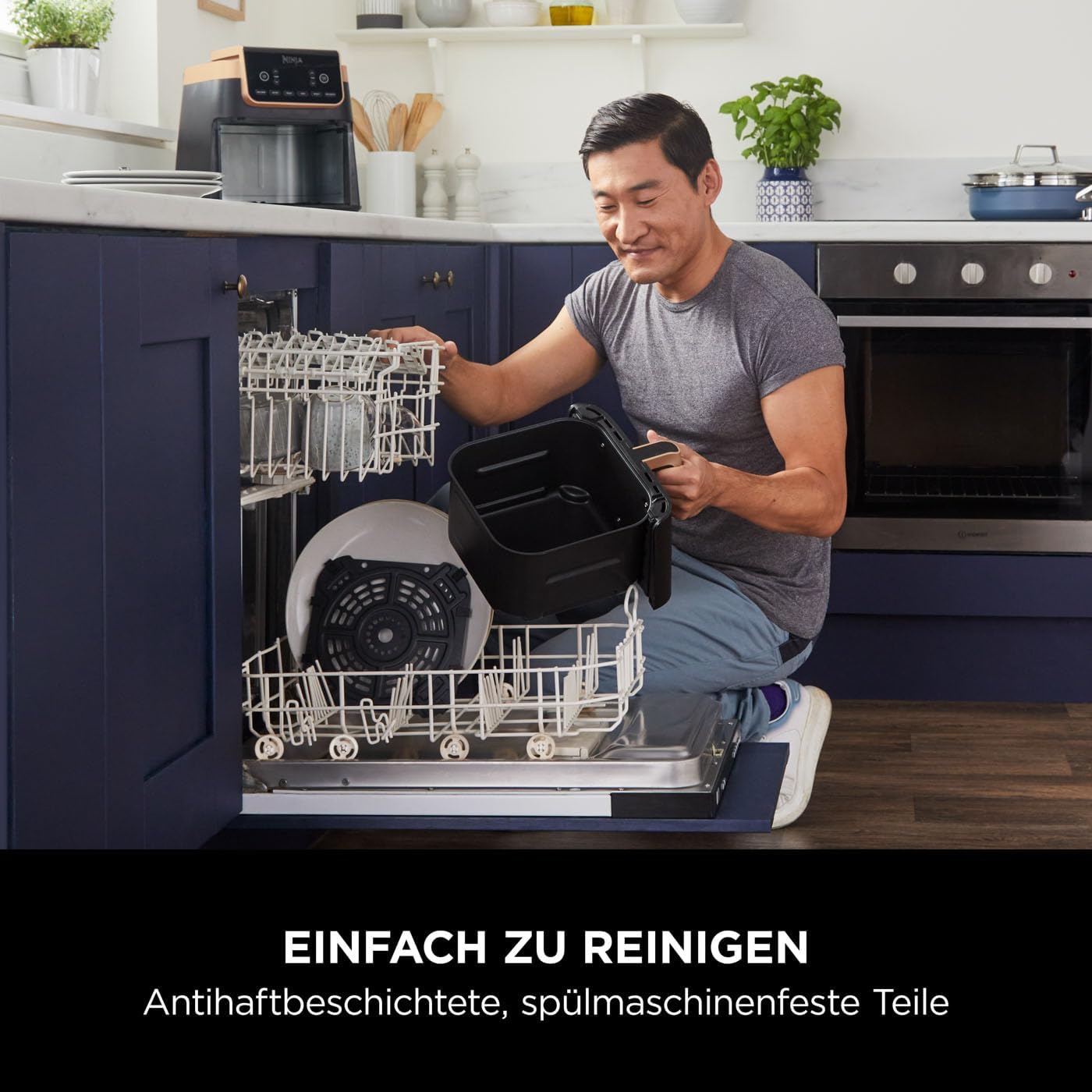 Ninja Foodi FlexDrawer Dual Zone Heißluftfritteuse, Airfryer mit 10,4-Fach und herausnehmbarem Trenner, Antihaftbeschichtung, spülmaschinenfester Korb, 7-in-1, Schwarz & Kupfer, AF500EUCP