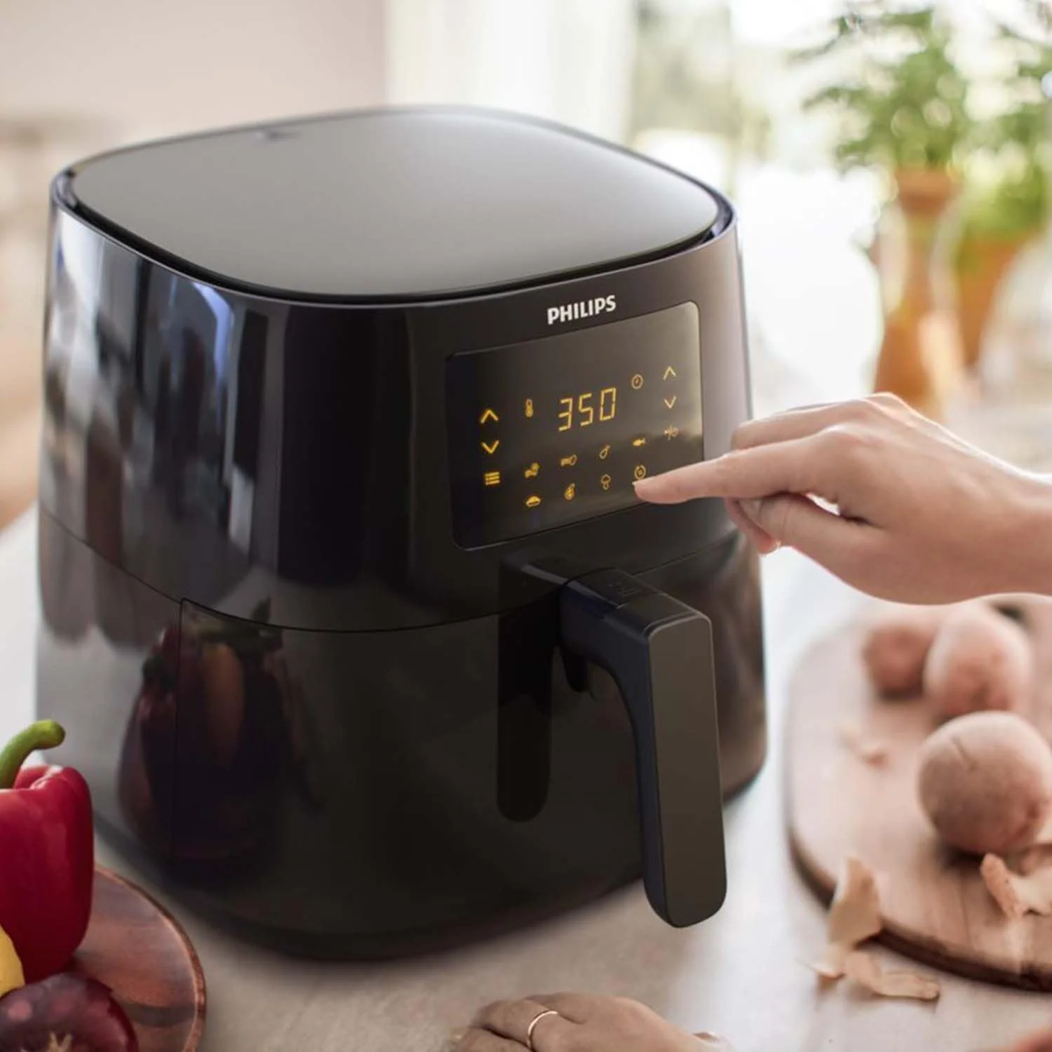 Philips Essential Airfryer XL 2.65lb/6.2L Capacity Digital Airfryer with Rapid Air Technology, Starfish Design, Easy Clean Basket, Black, (HD9270/91)