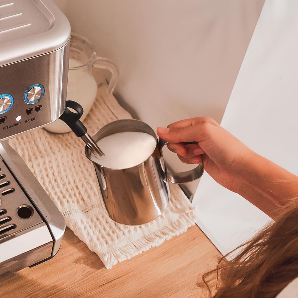 Cecotec Machine à café Express Power Espresso 20 Barista Cream. 2 Thermoblocks, 20Bars, Manomètre, Mode Auto pour 1 et 2 Café(s), Buse vapeur Orientable, Conduit pour Infusions, 2900W.