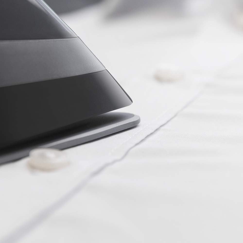 Cecotec Centrale vapeur intelligente Total Iron 10100 Pro. fer à repasser vertical et horizontal, aspiration et soufflerie, 5 programmes pour 5 tissus, 220 g/min et 5 bars.