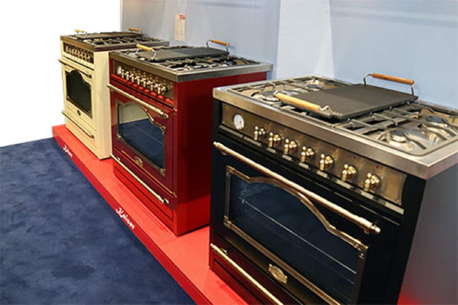 Kaiser HGE 93555 Em Gaz Electrique Cuisinière 90cm/Four électrique/Cuisinière/115L / Plaque de cuisson au gaz/ 4,5 Kw WOK/ 8 fonctions/Autonettoyage/Gaz naturel et propane possibles/Qualité de luxe