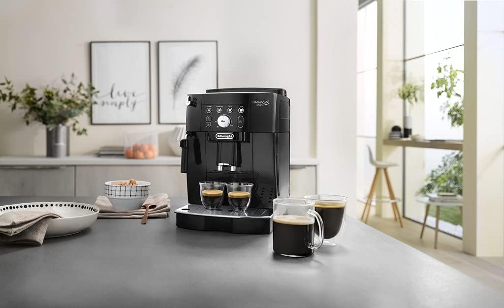 De'Longhi Magnifica S Smart Machine a Café Grain ECAM230.13.B, Machine Expresso et Cappuccino, 1.8L, 1450W, Noir [Exclusif Amazon]